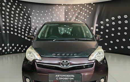 Toyota Ractis II, 2012 год, 880 000 рублей, 2 фотография