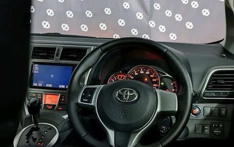 Toyota Ractis II, 2012 год, 880 000 рублей, 24 фотография