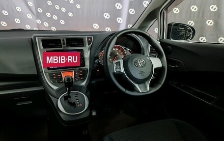 Toyota Ractis II, 2012 год, 880 000 рублей, 26 фотография