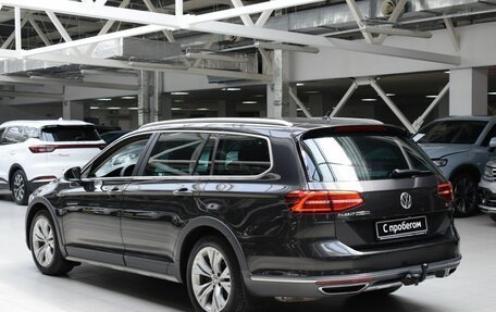 Volkswagen Passat B8 рестайлинг, 2017 год, 2 600 000 рублей, 5 фотография