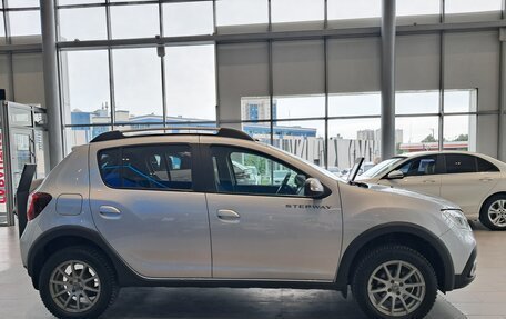 Renault Sandero II рестайлинг, 2022 год, 1 350 000 рублей, 4 фотография
