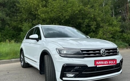Volkswagen Tiguan II, 2020 год, 3 700 000 рублей, 2 фотография