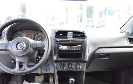 Volkswagen Polo VI (EU Market), 2012 год, 730 000 рублей, 17 фотография