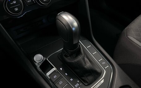 Volkswagen Tiguan II, 2020 год, 2 720 000 рублей, 12 фотография