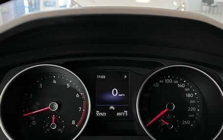 Volkswagen Tiguan II, 2020 год, 2 720 000 рублей, 19 фотография