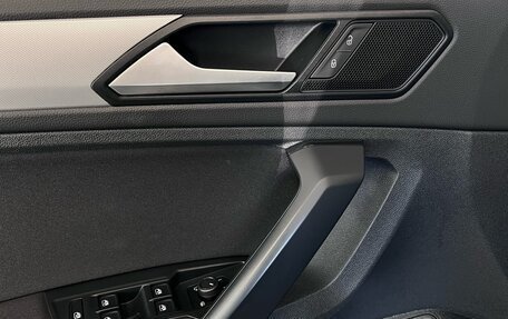 Volkswagen Tiguan II, 2020 год, 2 720 000 рублей, 21 фотография