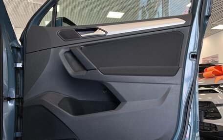 Volkswagen Tiguan II, 2020 год, 2 720 000 рублей, 31 фотография