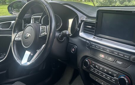 KIA cee'd III, 2019 год, 1 790 000 рублей, 17 фотография