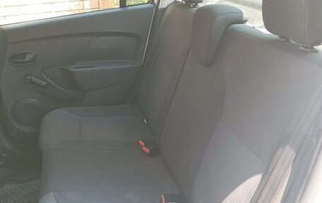 Renault Logan II, 2018 год, 470 000 рублей, 5 фотография
