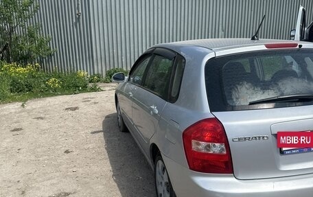 KIA Cerato I, 2005 год, 550 000 рублей, 3 фотография