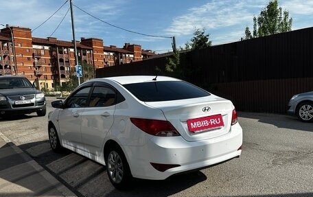 Hyundai Solaris II рестайлинг, 2015 год, 550 000 рублей, 4 фотография