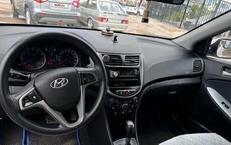 Hyundai Solaris II рестайлинг, 2015 год, 750 000 рублей, 8 фотография