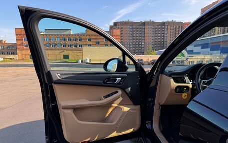 Porsche Macan I рестайлинг, 2018 год, 3 700 000 рублей, 6 фотография