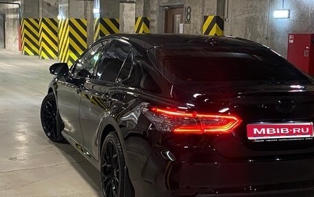 Toyota Camry, 2021 год, 4 250 000 рублей, 1 фотография
