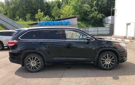 Toyota Highlander III, 2016 год, 3 297 000 рублей, 16 фотография