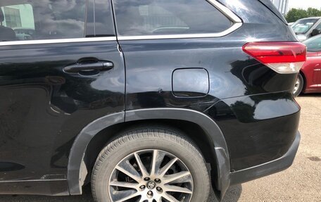Toyota Highlander III, 2016 год, 3 297 000 рублей, 9 фотография