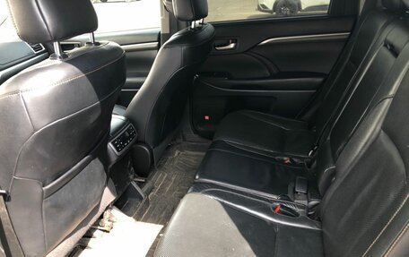 Toyota Highlander III, 2016 год, 3 297 000 рублей, 7 фотография