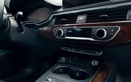 Audi A4, 2018 год, 3 150 000 рублей, 6 фотография