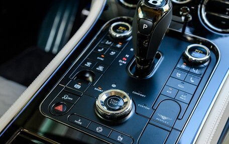 Bentley Continental GT, 2025 год, 42 000 000 рублей, 9 фотография
