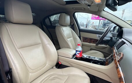 Jaguar XF I рестайлинг, 2013 год, 2 300 000 рублей, 10 фотография
