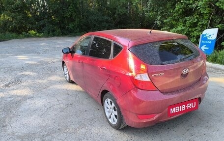 Hyundai Solaris II рестайлинг, 2013 год, 870 000 рублей, 5 фотография