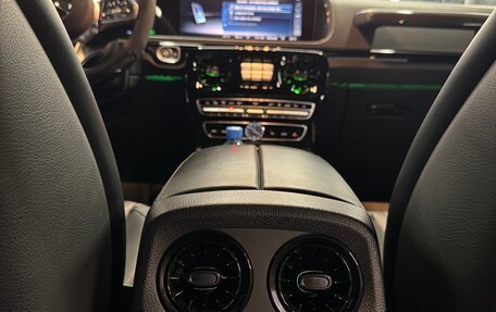Mercedes-Benz G-Класс AMG, 2019 год, 19 000 000 рублей, 25 фотография