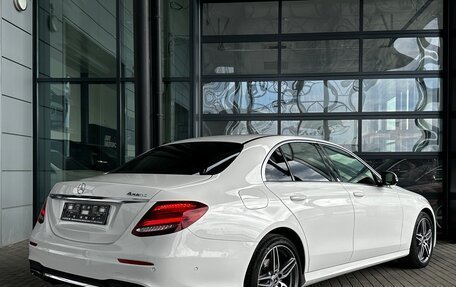 Mercedes-Benz E-Класс, 2018 год, 3 350 000 рублей, 5 фотография