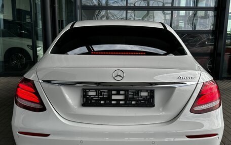 Mercedes-Benz E-Класс, 2018 год, 3 350 000 рублей, 6 фотография