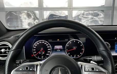 Mercedes-Benz E-Класс, 2018 год, 3 350 000 рублей, 10 фотография