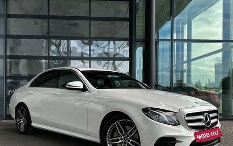 Mercedes-Benz E-Класс, 2018 год, 3 350 000 рублей, 3 фотография