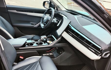 Geely Atlas, 2023 год, 2 950 000 рублей, 8 фотография