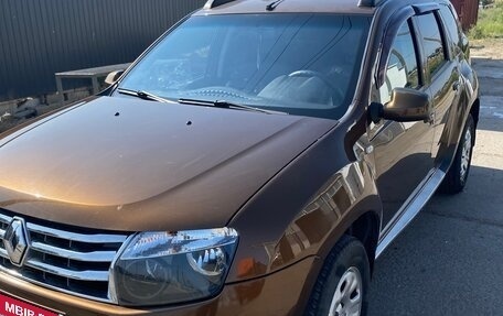 Renault Duster I рестайлинг, 2014 год, 670 000 рублей, 2 фотография