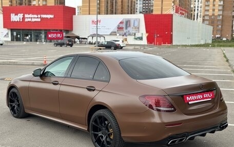Mercedes-Benz E-Класс, 2019 год, 3 300 000 рублей, 15 фотография
