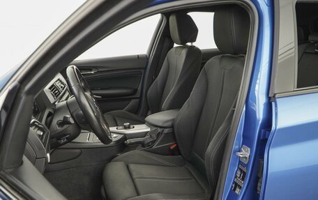 BMW 1 серия, 2019 год, 2 410 000 рублей, 10 фотография