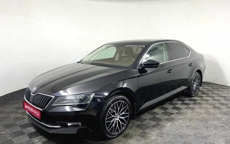 Skoda Superb III рестайлинг, 2018 год, 2 390 000 рублей, 1 фотография