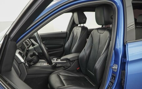 BMW 3 серия, 2018 год, 2 985 000 рублей, 10 фотография