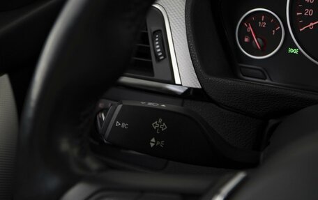 BMW 3 серия, 2018 год, 2 985 000 рублей, 28 фотография