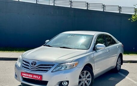 Toyota Camry, 2011 год, 1 197 000 рублей, 2 фотография