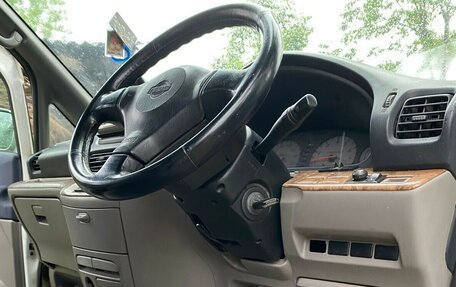Nissan Serena II, 2002 год, 135 000 рублей, 5 фотография