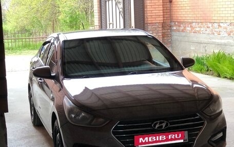 Hyundai Solaris II рестайлинг, 2017 год, 1 150 000 рублей, 5 фотография