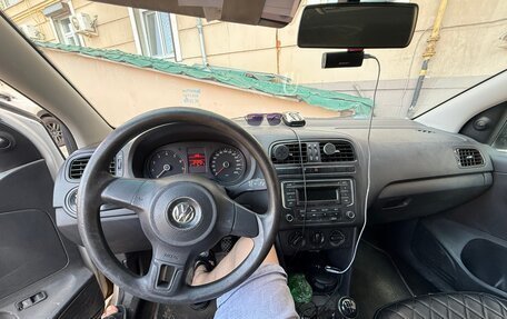 Volkswagen Polo VI (EU Market), 2013 год, 380 000 рублей, 6 фотография