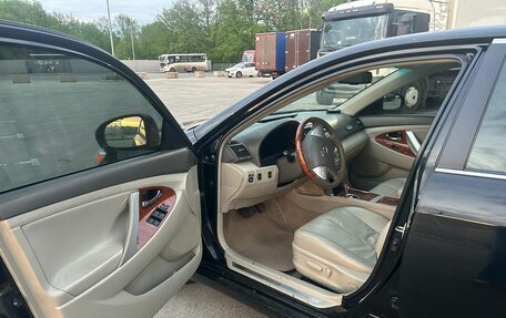 Toyota Camry, 2011 год, 860 000 рублей, 4 фотография
