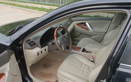 Toyota Camry, 2011 год, 860 000 рублей, 5 фотография