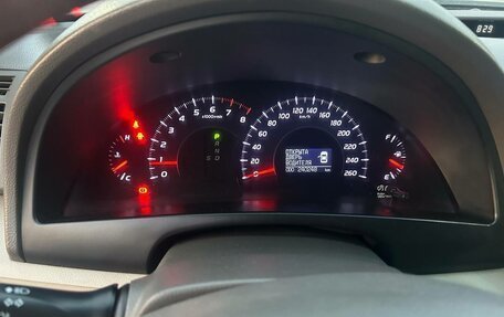 Toyota Camry, 2011 год, 860 000 рублей, 7 фотография