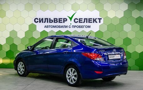 Hyundai Solaris II рестайлинг, 2011 год, 850 000 рублей, 6 фотография