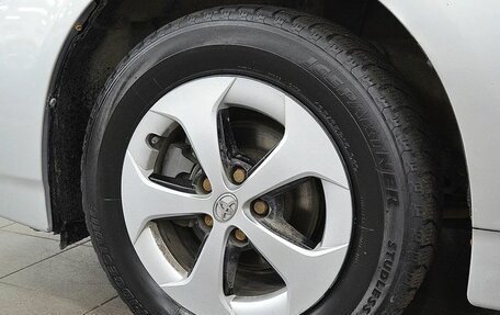 Toyota Prius, 2011 год, 840 000 рублей, 7 фотография