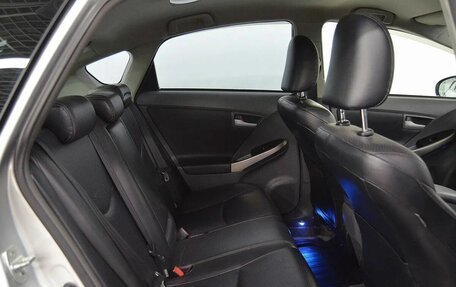 Toyota Prius, 2011 год, 840 000 рублей, 14 фотография