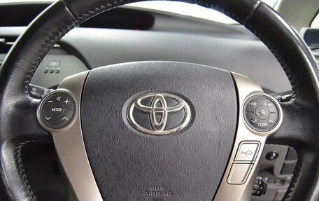 Toyota Prius, 2011 год, 840 000 рублей, 20 фотография