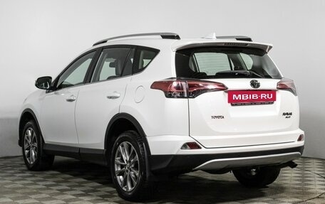 Toyota RAV4, 2018 год, 2 299 700 рублей, 7 фотография