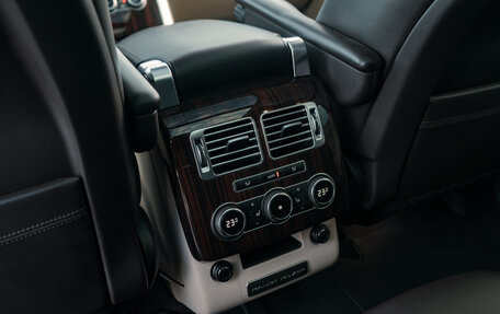 Land Rover Range Rover IV рестайлинг, 2013 год, 4 390 000 рублей, 37 фотография